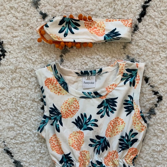 🆕! Pineapple and Fringe Baby Romper & Headband - Picture 4 of 8